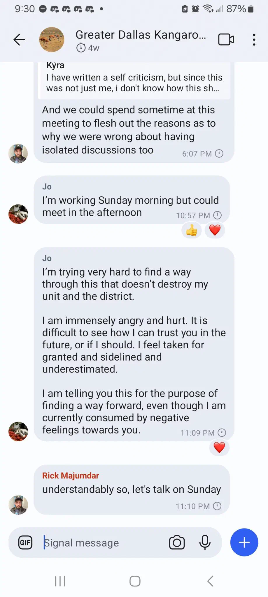 Screenshot of Signal chat